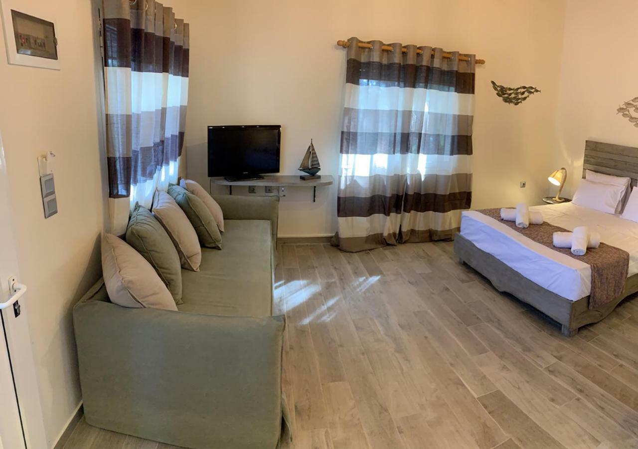 Iliovasilema Aparthotel Plati  Exteriör bild
