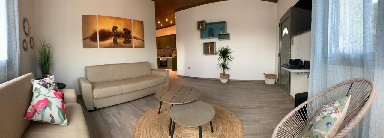 Iliovasilema Aparthotel Plati  Exteriör bild